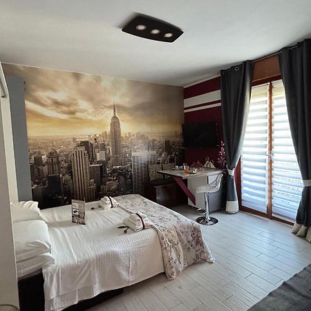 Studio Flat Policlinico G B Rossi Borgo Roma Верона Екстериор снимка